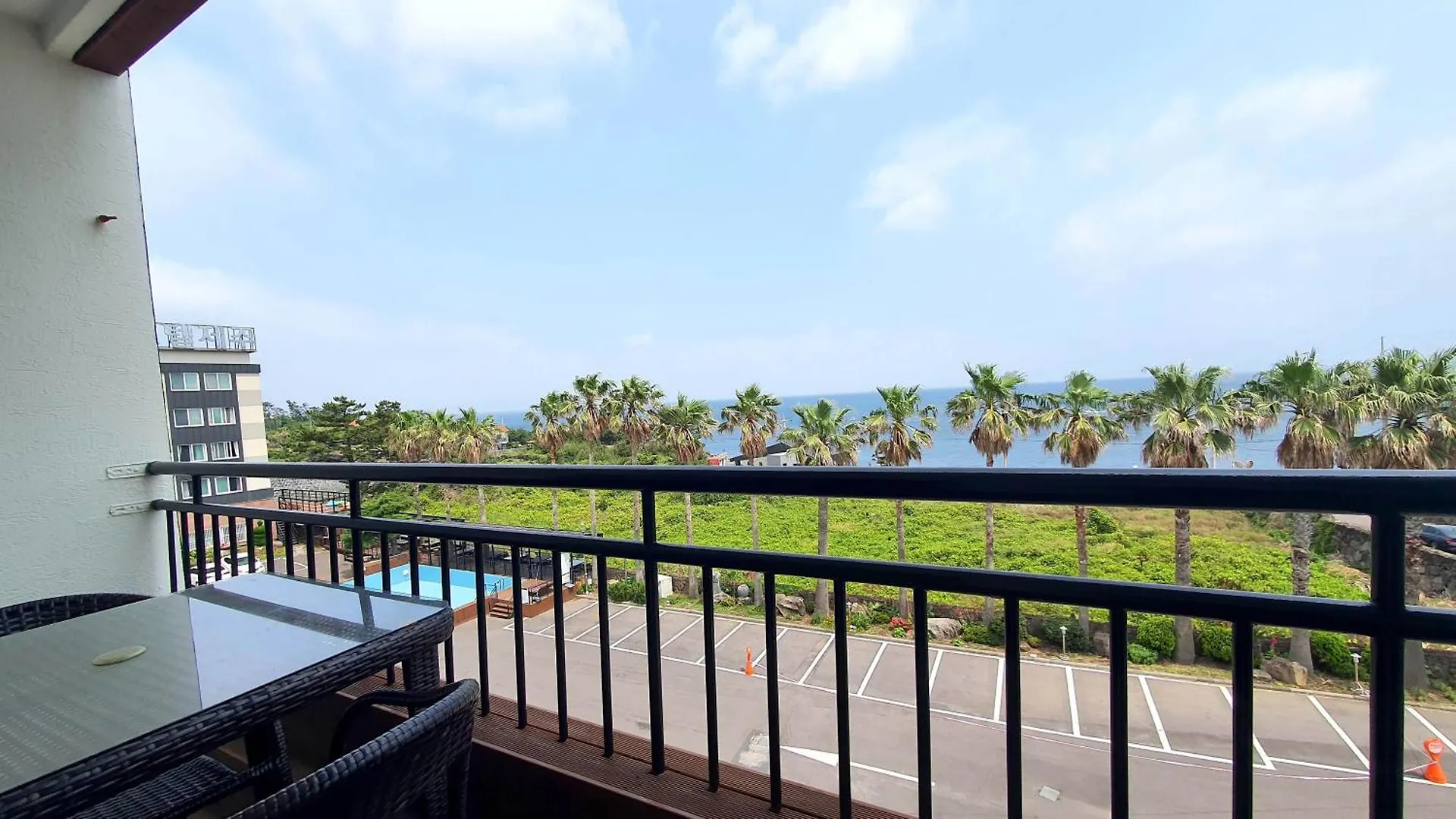 Sea Cliff Hotel Jeju