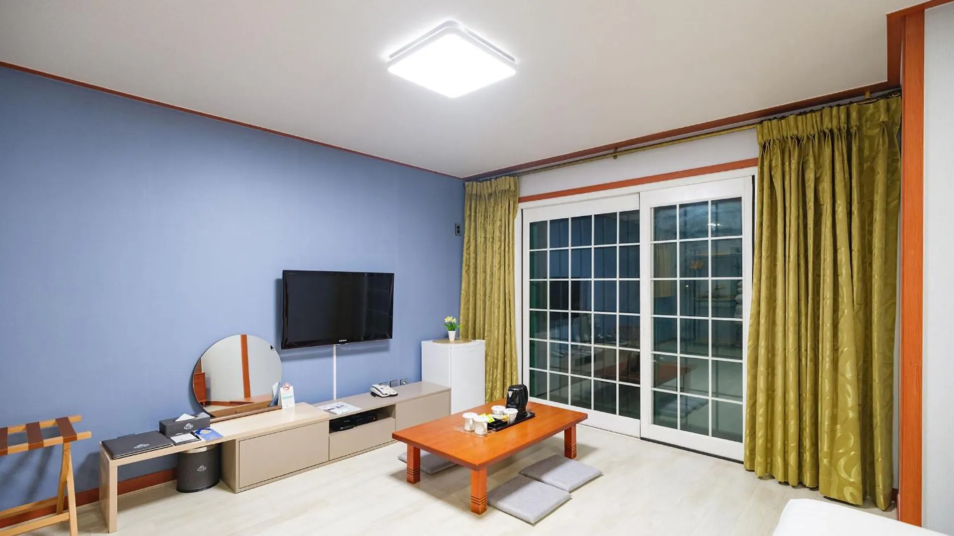 Sea Cliff Hotel Jeju